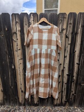 Size Medium - Women's Roolee checked dress with pockets